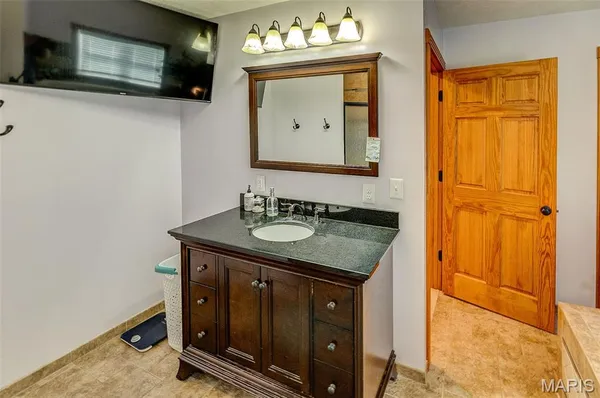 $515,000 | 475 Southeast 900 Avenue, Rockbridge, IL 62081