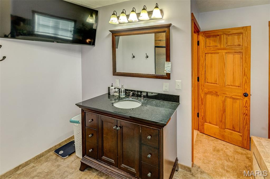 475 Southeast 900 Avenue Rockbridge, IL 62081 - Photo 20 of 56