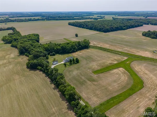 $515,000 | 475 Southeast 900 Avenue, Rockbridge, IL 62081