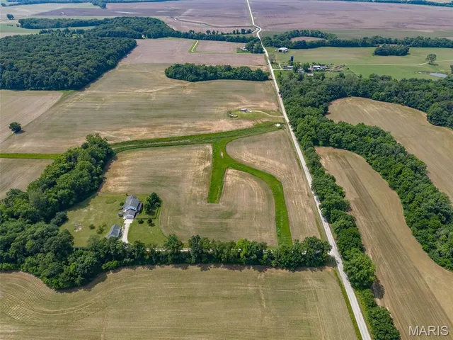 $515,000 | 475 Southeast 900 Avenue, Rockbridge, IL 62081