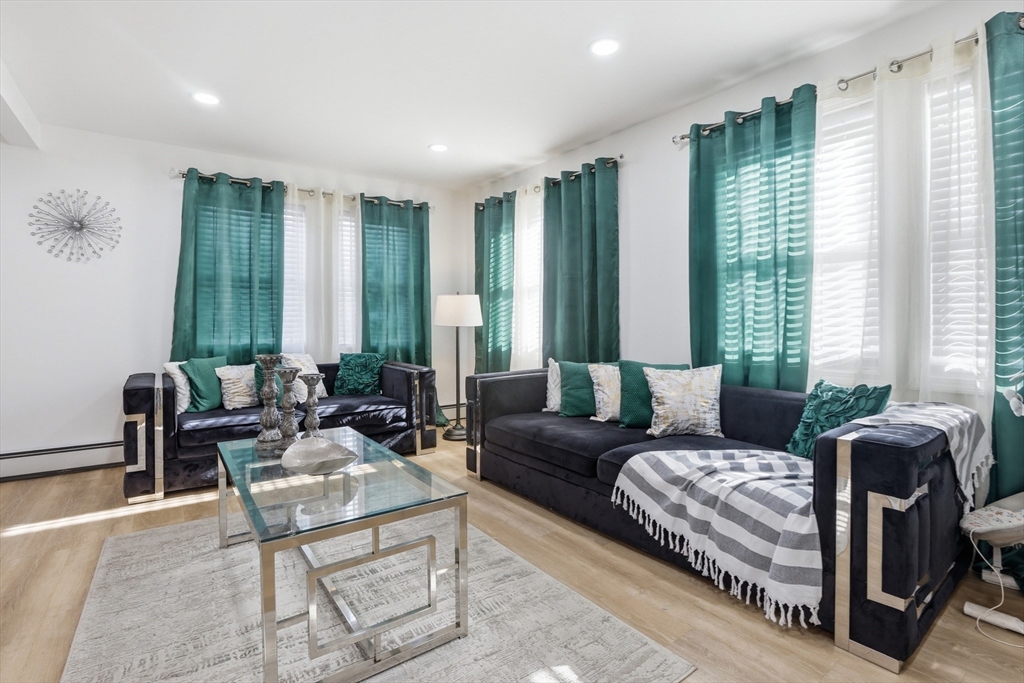 18 Haynes Street Worcester, MA 01603 - Photo 17 of 41