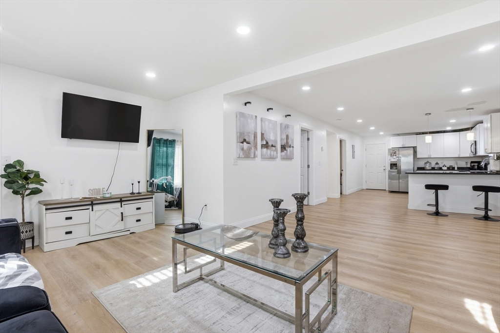 18 Haynes Street Worcester, MA 01603 - Photo 19 of 41