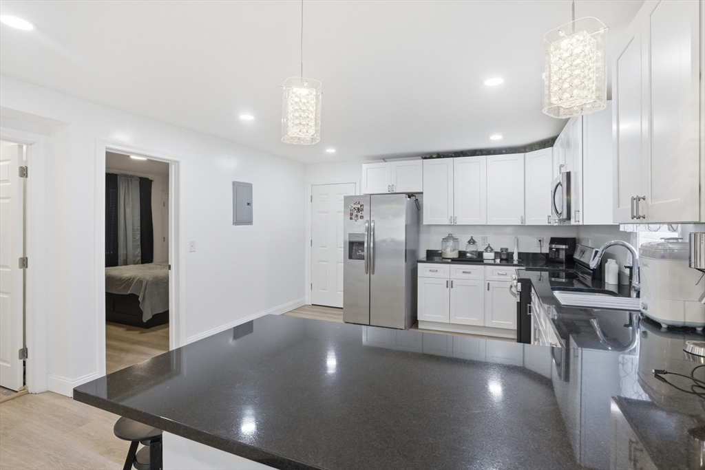 18 Haynes Street Worcester, MA 01603 - Photo 23 of 41