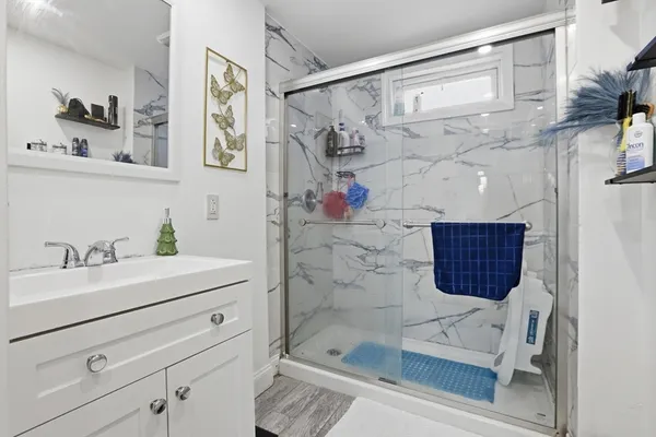 $799,900 | 18 Haynes Street, Worcester, MA 01603