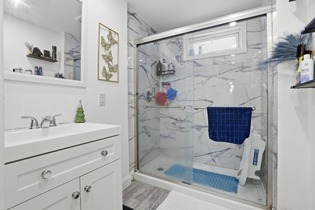 18 Haynes Street Worcester, MA 01603 - Photo 25 of 41