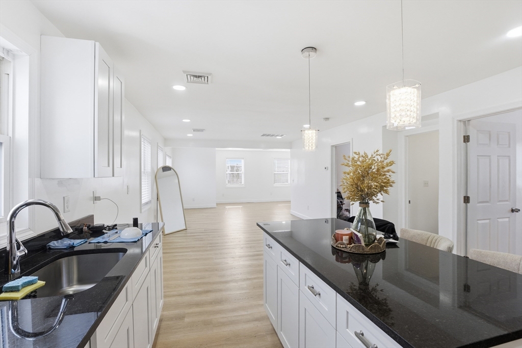 18 Haynes Street Worcester, MA 01603 - Photo 32 of 41