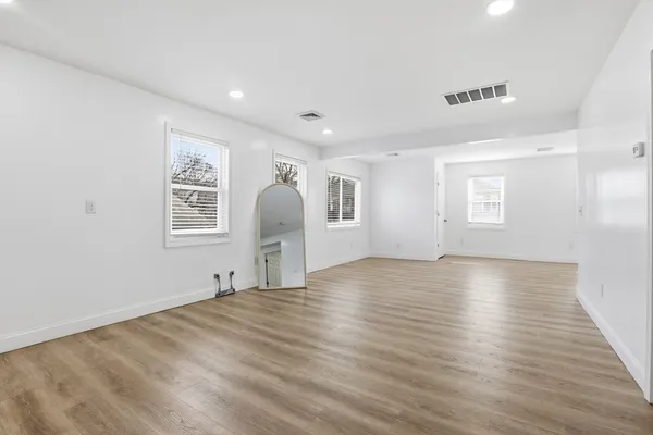 $799,900 | 18 Haynes Street, Worcester, MA 01603