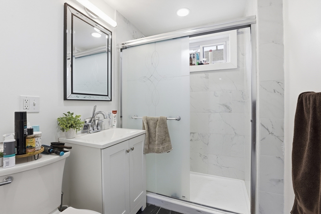 18 Haynes Street Worcester, MA 01603 - Photo 36 of 41