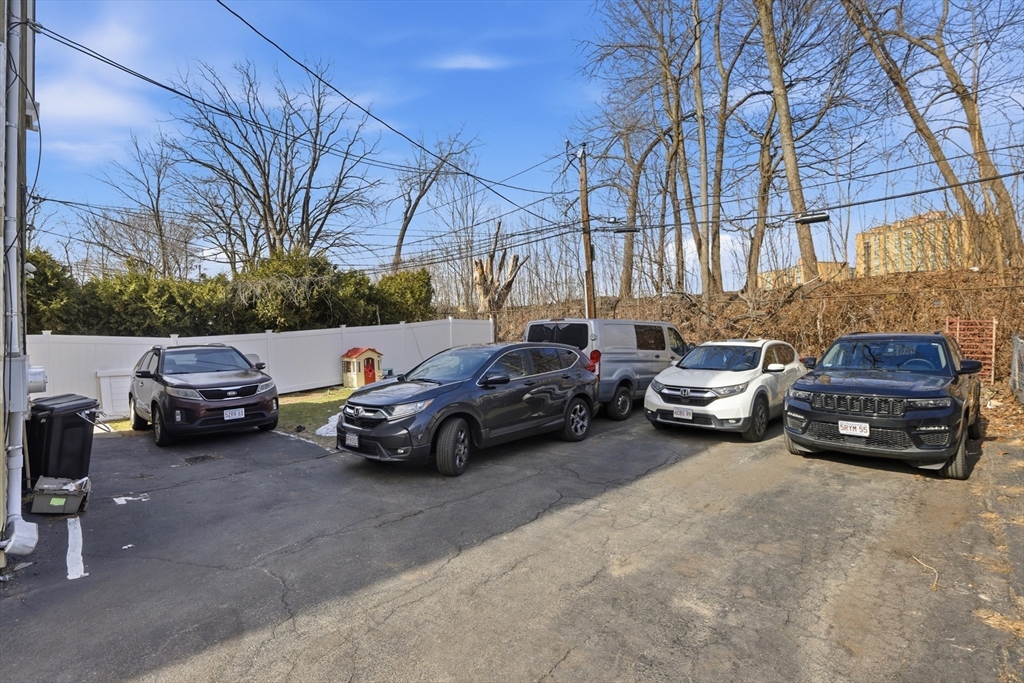 18 Haynes Street Worcester, MA 01603 - Photo 40 of 41