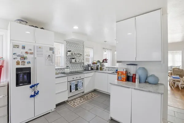 $799,900 | 18 Haynes Street, Worcester, MA 01603