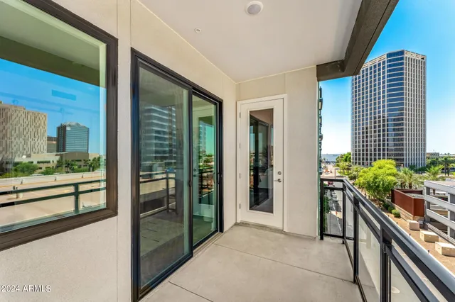 $600,000 | 3131 North Central Avenue, Unit 4015, Phoenix, AZ 85012