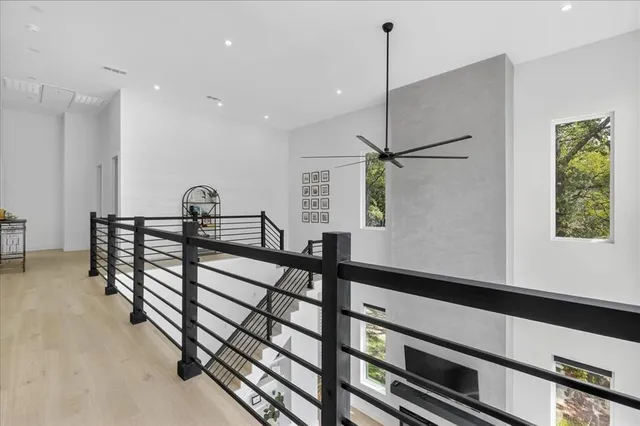 $875,000 | 111 Nob Hill Circle, Malakoff, TX 75148