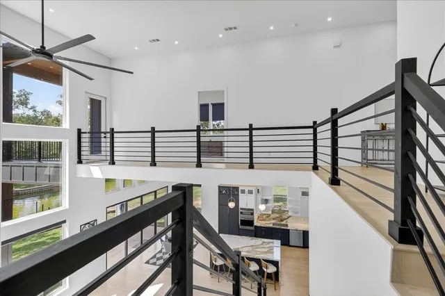 $875,000 | 111 Nob Hill Circle, Malakoff, TX 75148