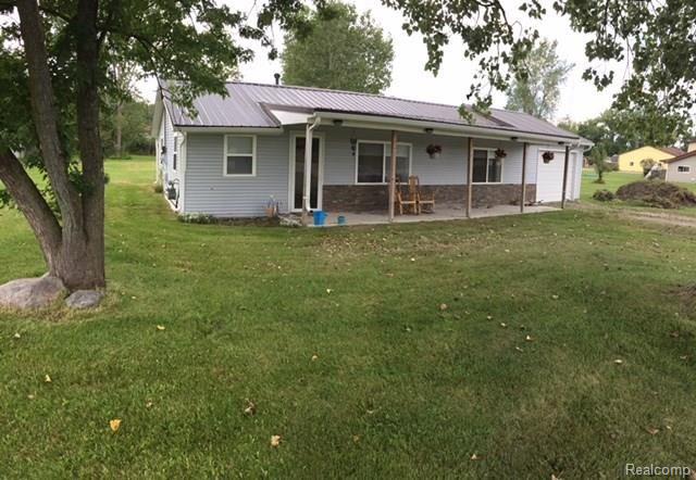 2421 Range Road Smiths Creek, MI 48074 - Photo 1 of 18 2421 Range Front2.jpg