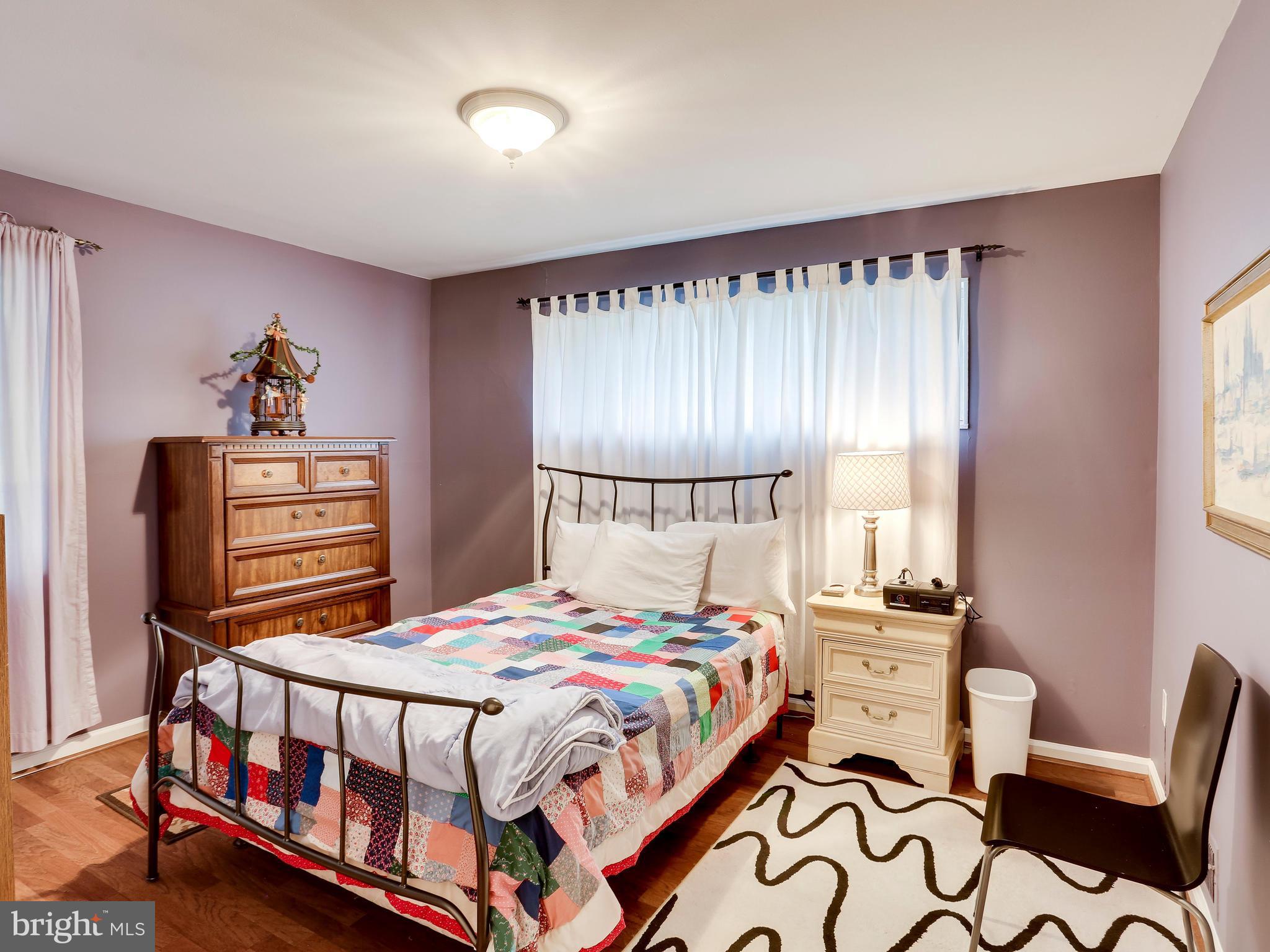 6226 Dana Avenue Springfield, VA 22150 - Photo 13 of 21 Bedroom (Master)