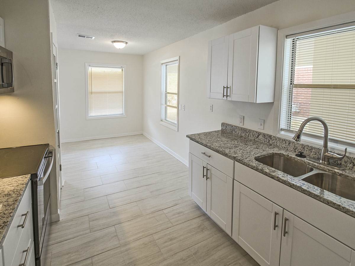 1790 Capri Road Memphis, TN 38117 - Photo 3 of 11