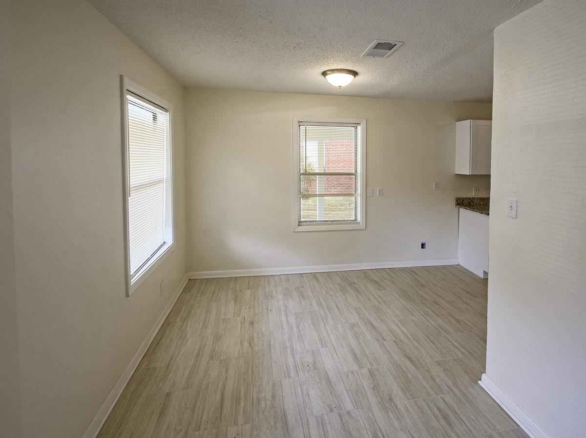 1790 Capri Road Memphis, TN 38117 - Photo 4 of 11