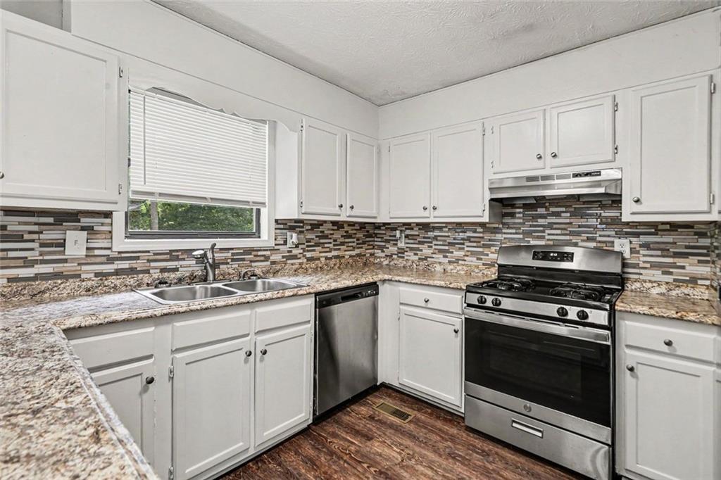 6085 Cowan Mill Road Douglasville, GA 30135 - Photo 6 of 17