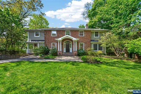 $1,695,000 | 154 Unadilla Road, Ridgewood, NJ 07450