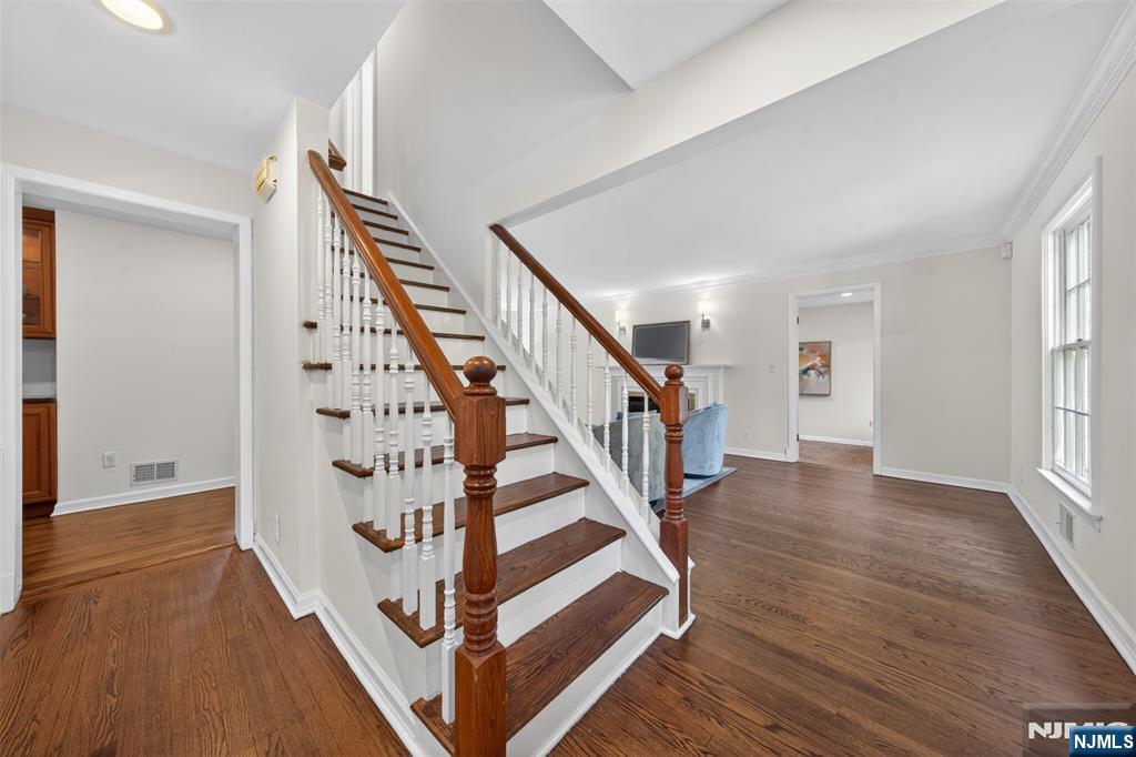 154 Unadilla Road Ridgewood, NJ 07450 - Photo 21 of 36