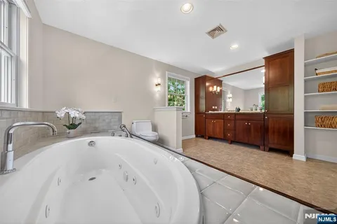 $1,695,000 | 154 Unadilla Road, Ridgewood, NJ 07450