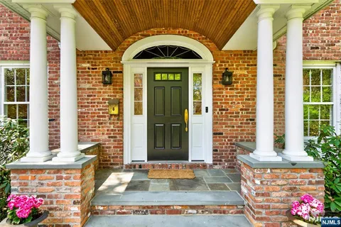 $1,695,000 | 154 Unadilla Road, Ridgewood, NJ 07450