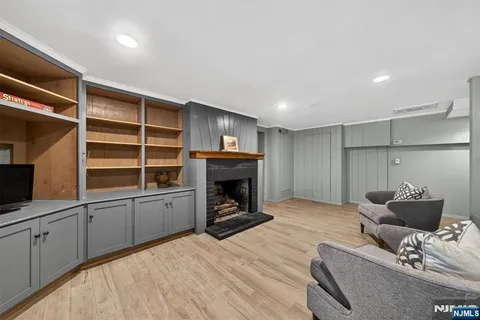 $1,695,000 | 154 Unadilla Road, Ridgewood, NJ 07450