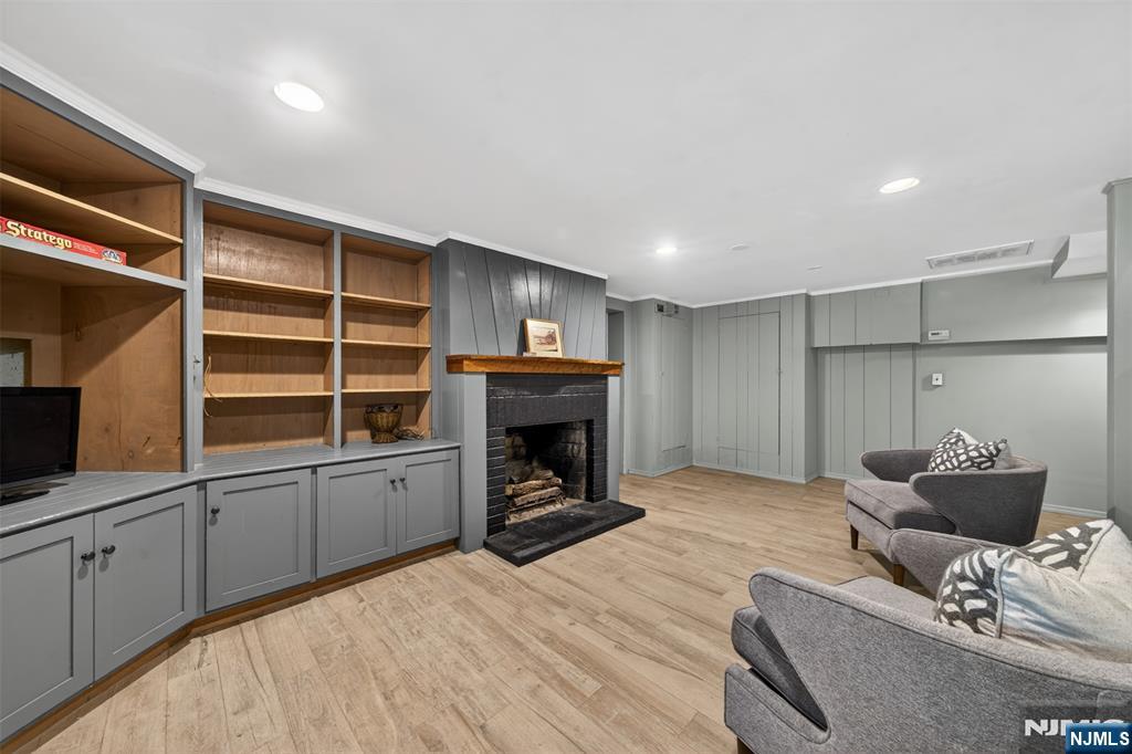 154 Unadilla Road Ridgewood, NJ 07450 - Photo 33 of 36