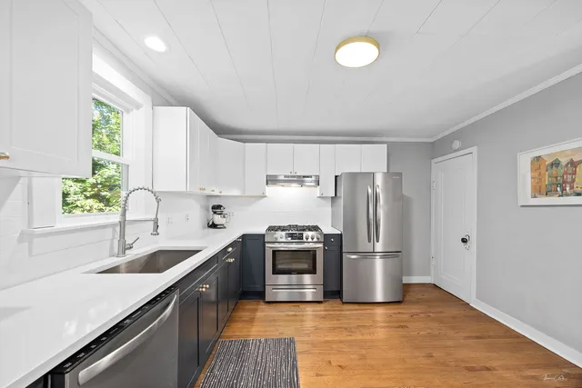 $369,900 | 217 North 6th Street, St. Charles, IL 60174