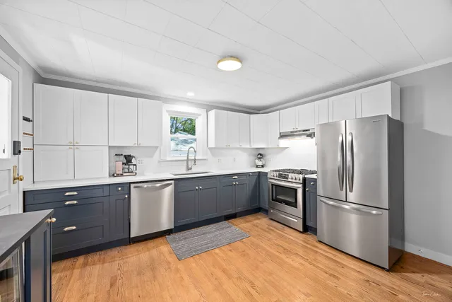 $369,900 | 217 North 6th Street, St. Charles, IL 60174