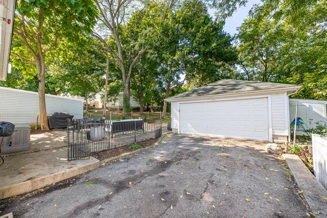 $369,900 | 217 North 6th Street, St. Charles, IL 60174