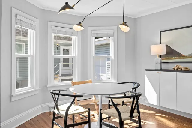 $369,900 | 217 North 6th Street, St. Charles, IL 60174