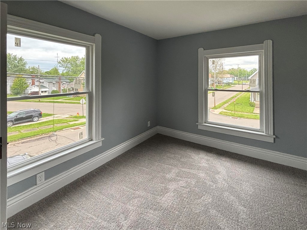 705 9th Street Southwest Massillon, OH 44647 - Photo 30 of 44