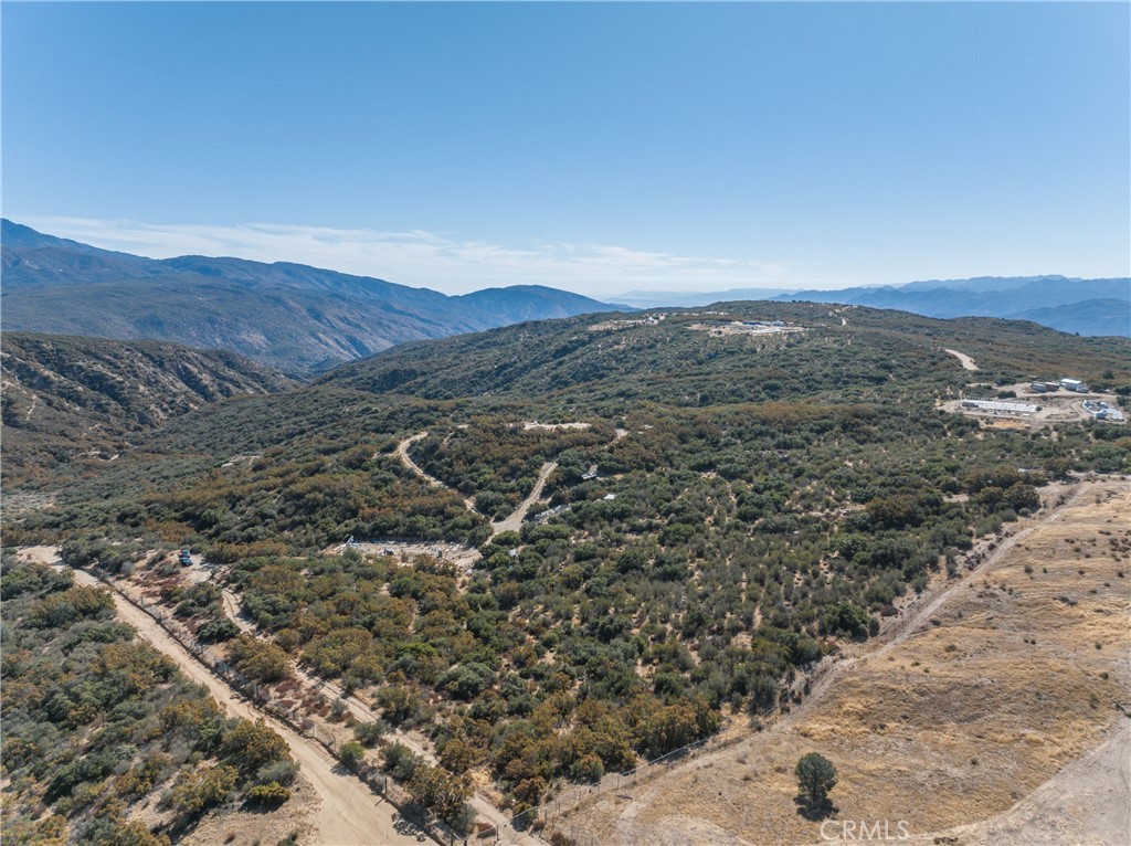 0 Table Mountain Truck Trail Anza, CA 92539 - Photo 8 of 38 a view of a dry yard with mountains in the background