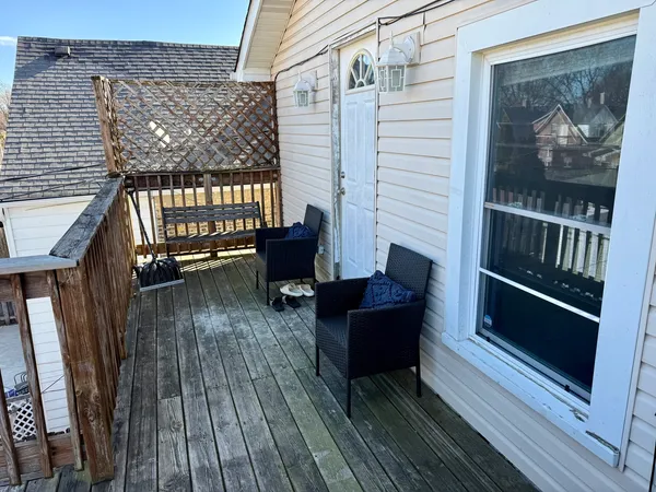 $1,900 | 4954 West Cullom Avenue, Unit 2, Chicago, IL 60641