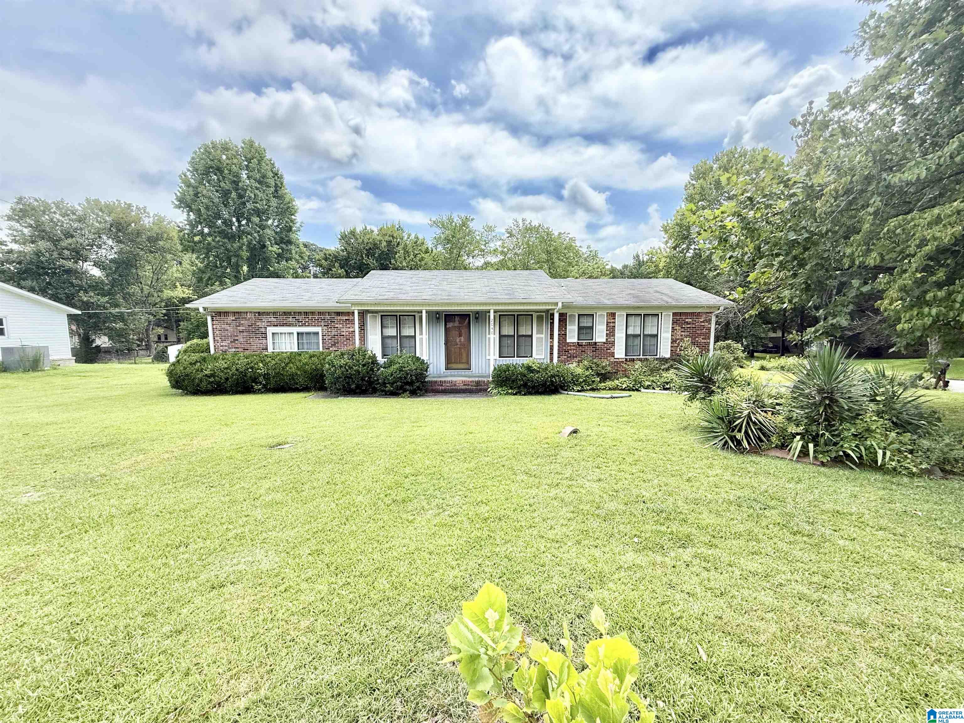 2040 Sandy Avenue Southwest Cullman, AL 35055 - Photo 2 of 24