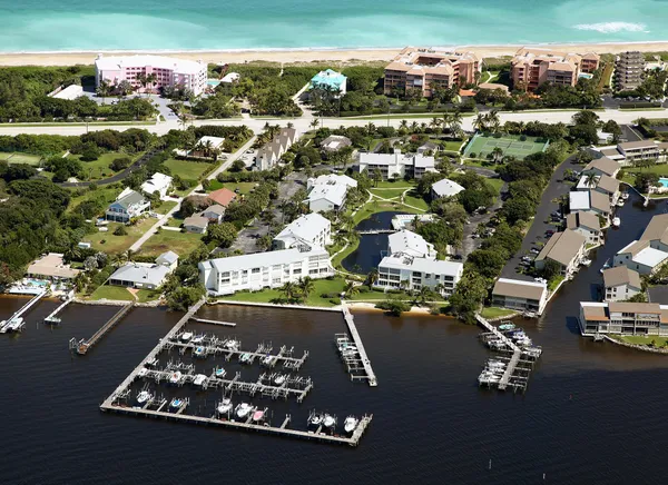 $395,000 | 1550 Northeast Ocean Boulevard, Unit B101, Jensen Beach, FL 34957