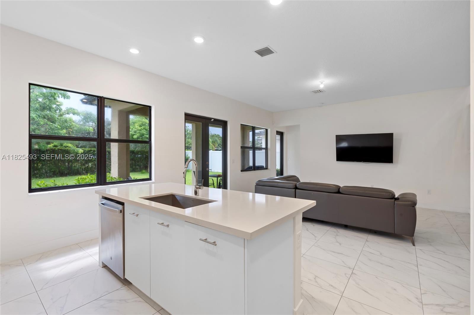 4349 Southwest 173rd Avenue Miramar, FL 33029 - Photo 17 of 63