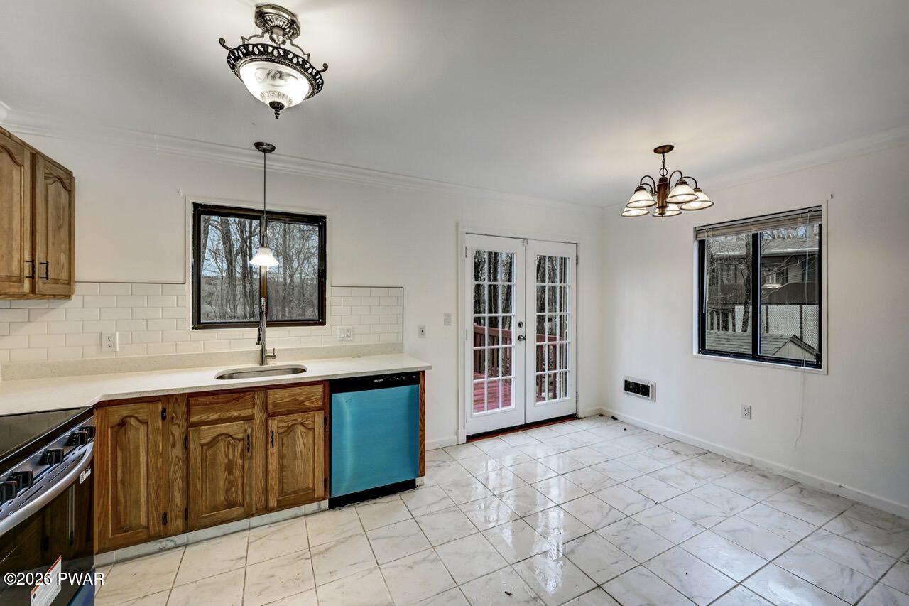 109 Rodeo Lane Hawley, PA 18428 - Photo 27 of 75