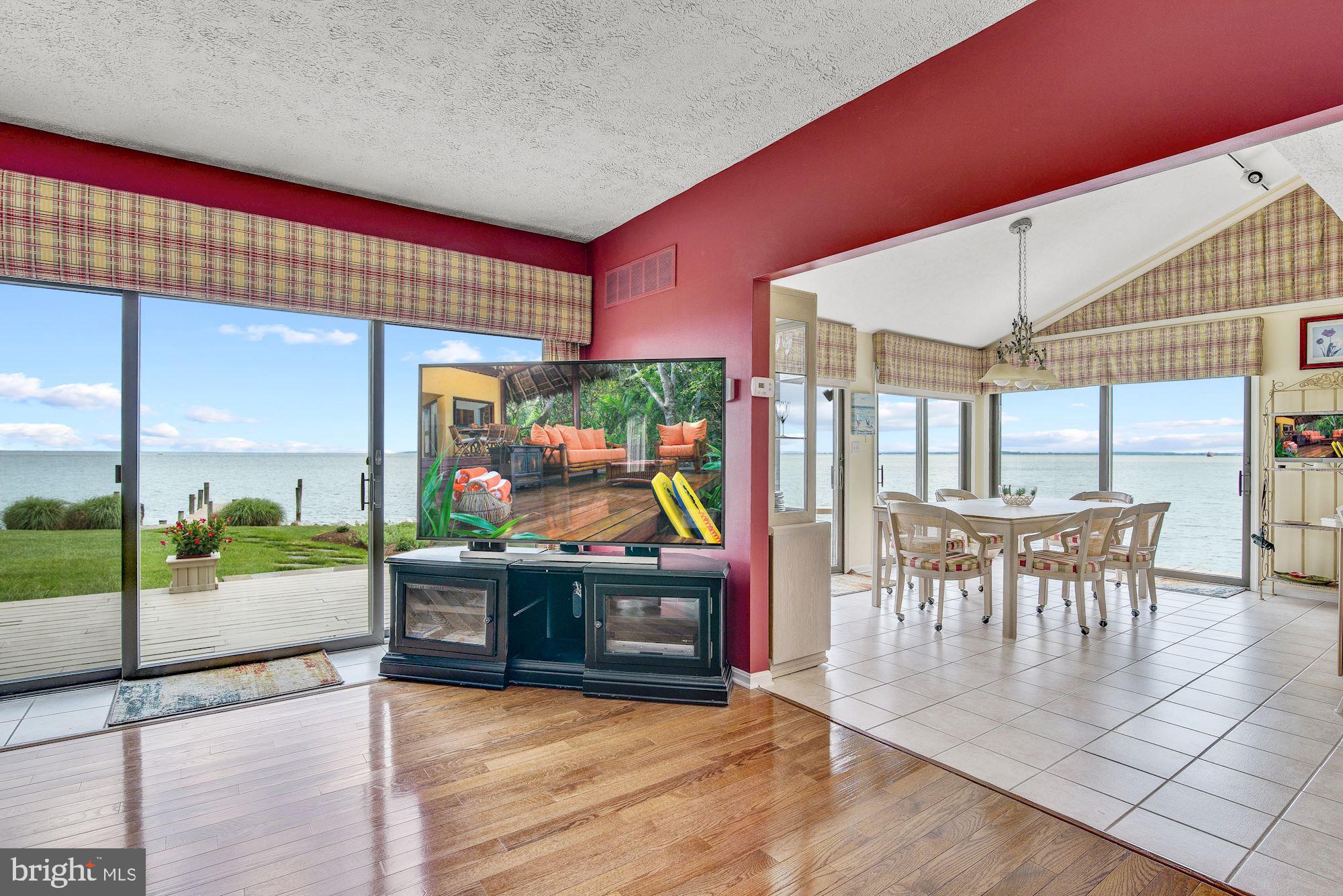 2133 Beach Haven Road Annapolis, MD 21409 - Photo 12 of 40 Open Plan Family Rm & Breakfast Rm