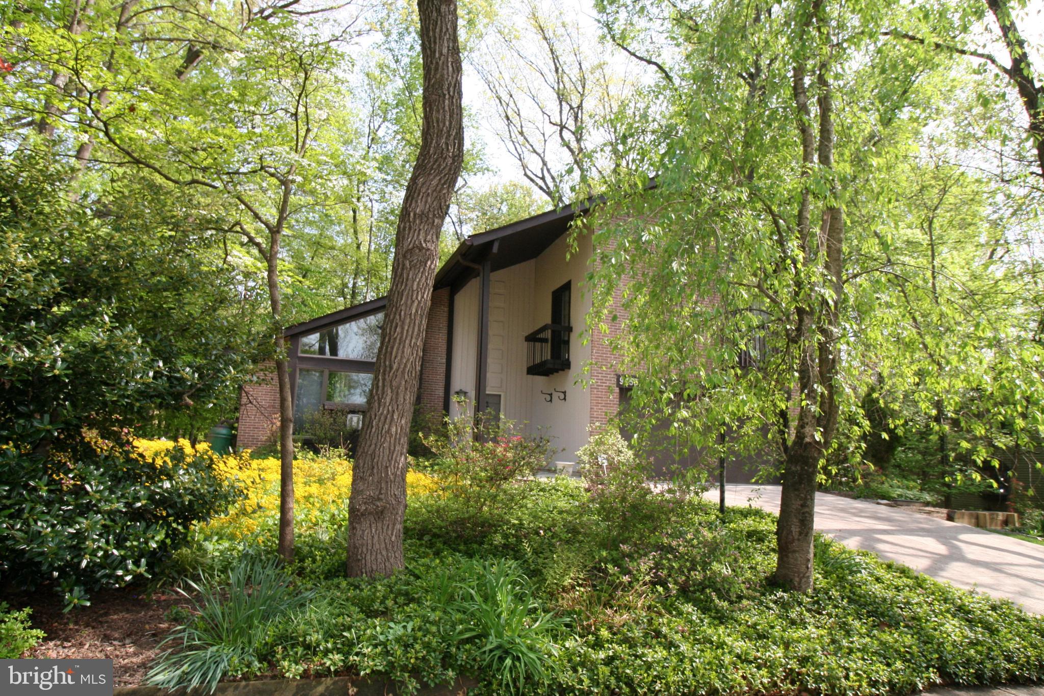 9453 Kilimanjaro Road Columbia, MD 21045 - Photo 2 of 41 More dimensions for your dollars!