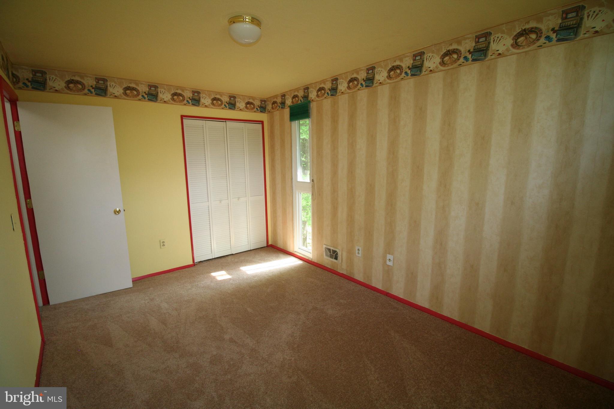 9453 Kilimanjaro Road Columbia, MD 21045 - Photo 27 of 41 Smartly-sized & ready to move in