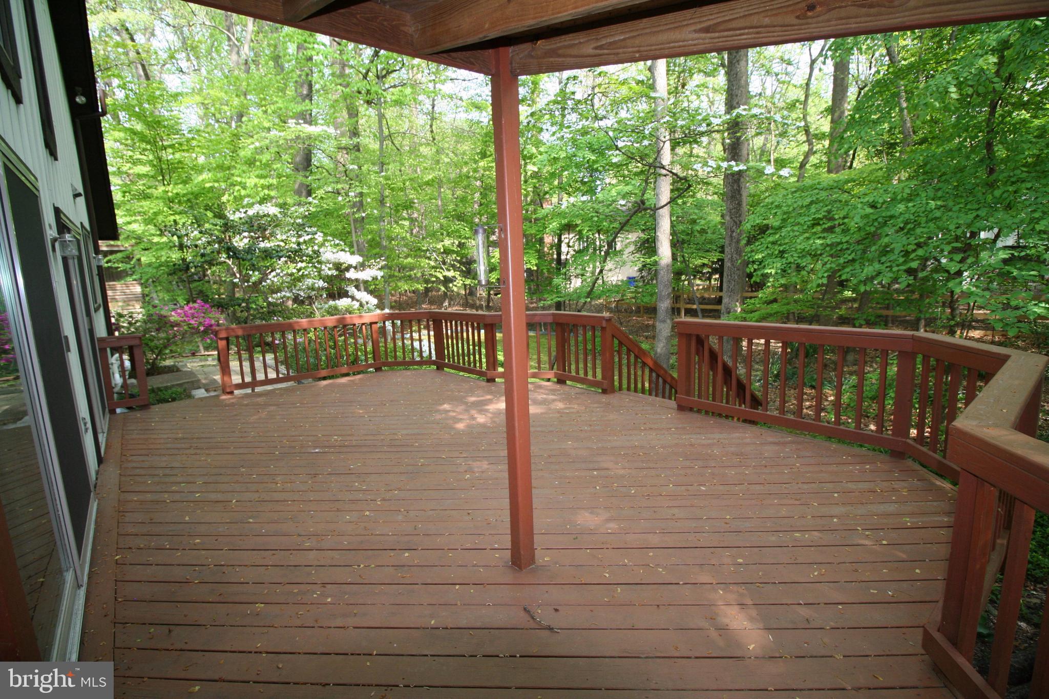 9453 Kilimanjaro Road Columbia, MD 21045 - Photo 33 of 41 Catnap in comfort on your private deck