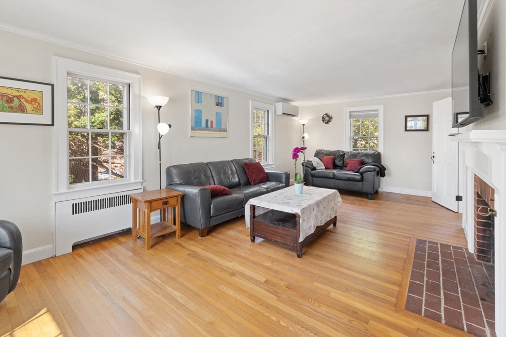 64 Gayland Road Needham, MA 02492 - Photo 3 of 29 Gallery Image 3