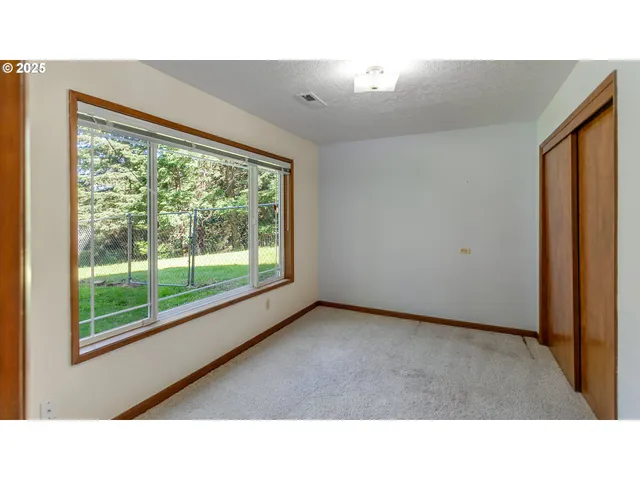 $799,990 | 19609 Southeast Wooded Hills Drive, Damascus, OR 97089