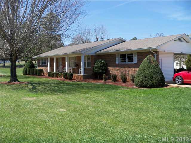 44009 Woodhurst Road New London, NC 28127 - Photo 1 of 11 Gallery Image 1