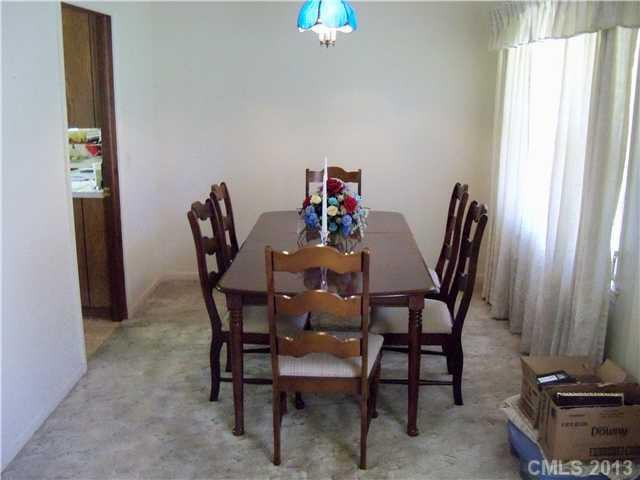 44009 Woodhurst Road New London, NC 28127 - Photo 4 of 11 Gallery Image 4