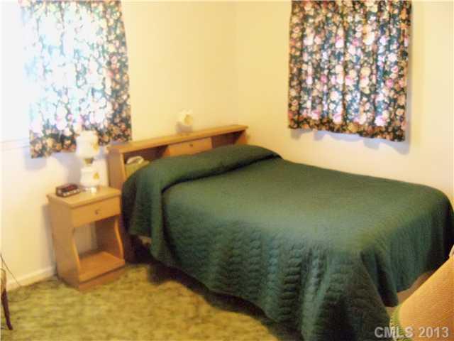 44009 Woodhurst Road New London, NC 28127 - Photo 8 of 11 Gallery Image 8
