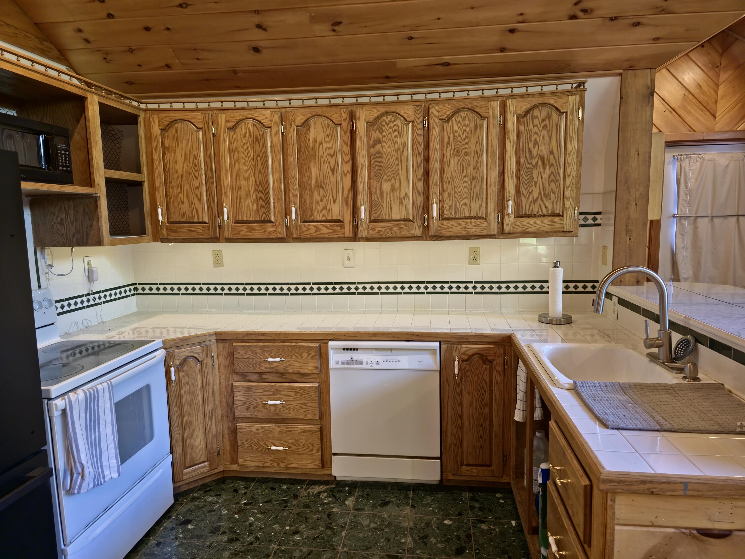 923 Woodville Road Lincoln, ME 04457 - Photo 15 of 36 20240905_083659