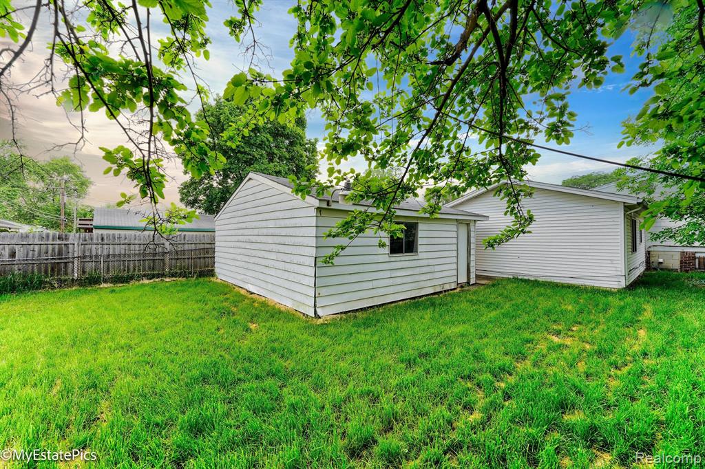 1318 South Henry Ruff Road Westland, MI 48186 - Photo 20 of 21